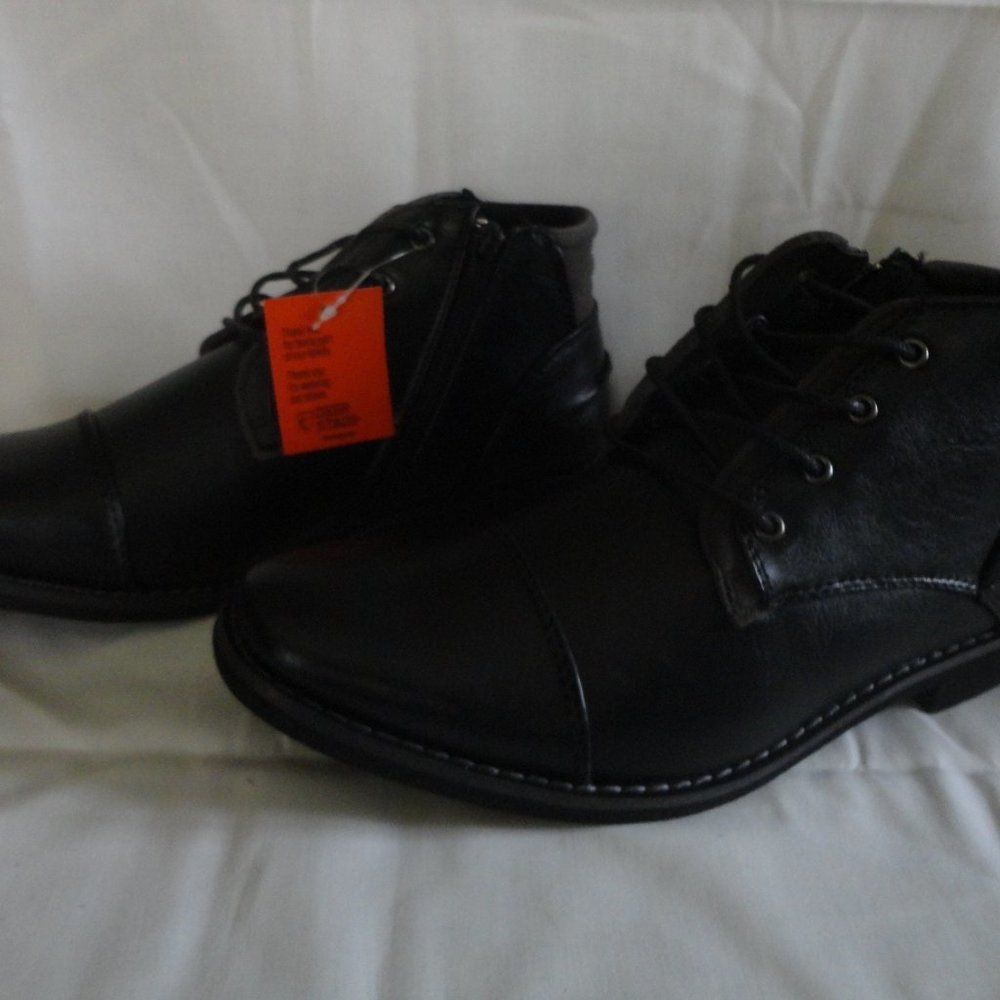 COPY - Deer Stags, Boys Shoes/Boots~ size 7~ Black